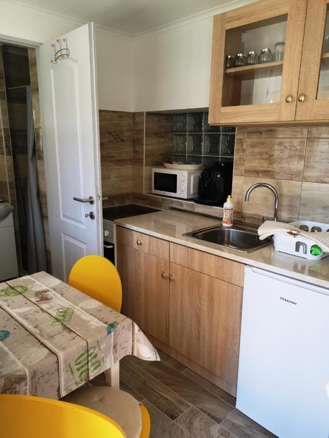 Lili Apartman Harkan Exterior foto