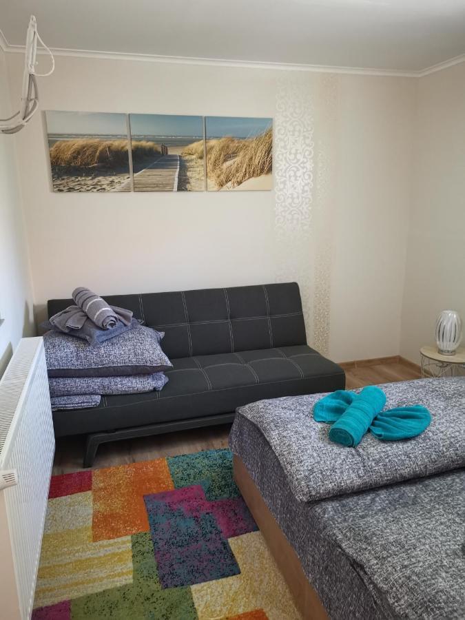Lili Apartman Harkan Exterior foto