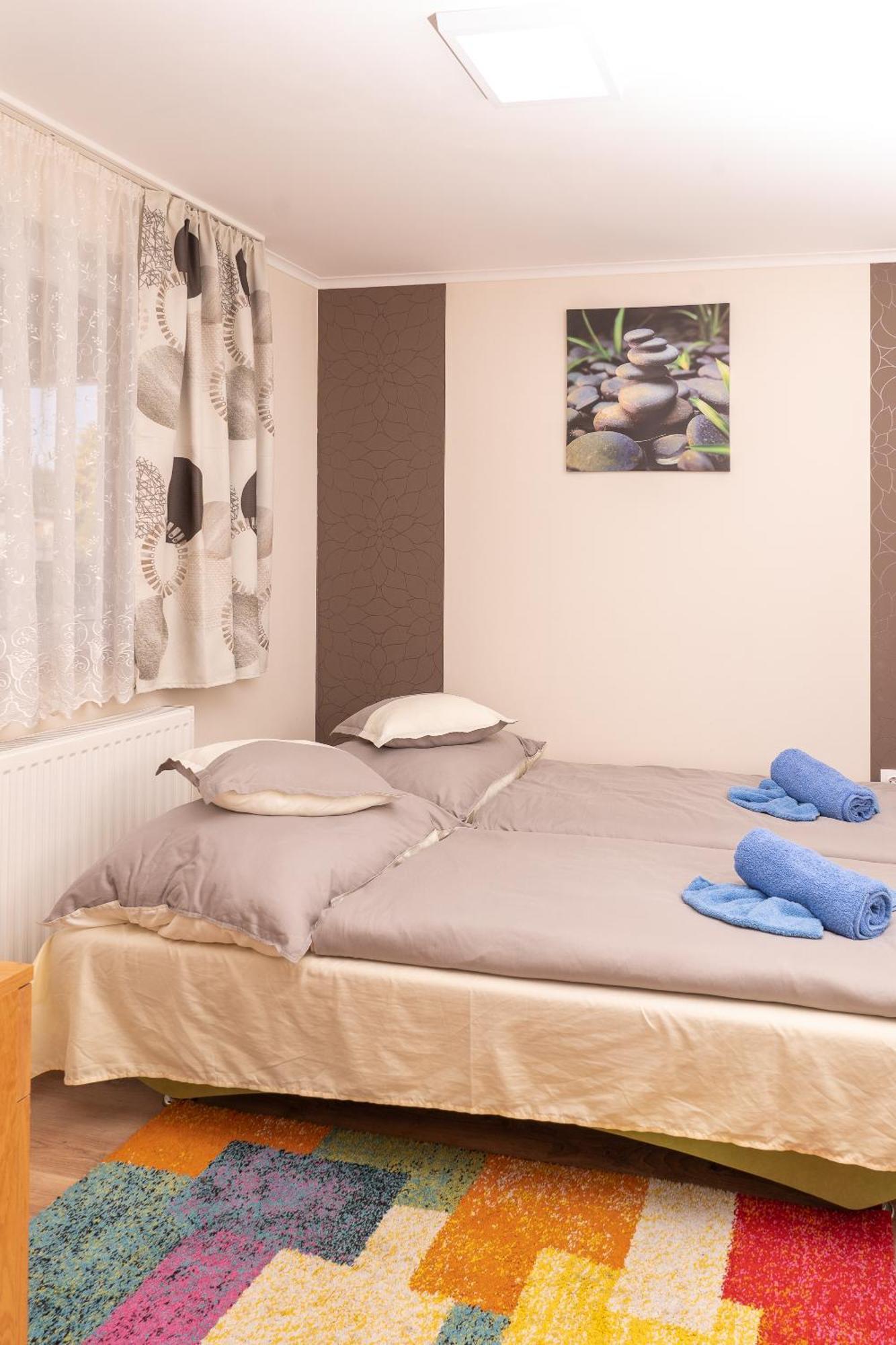 Lili Apartman Harkan Exterior foto