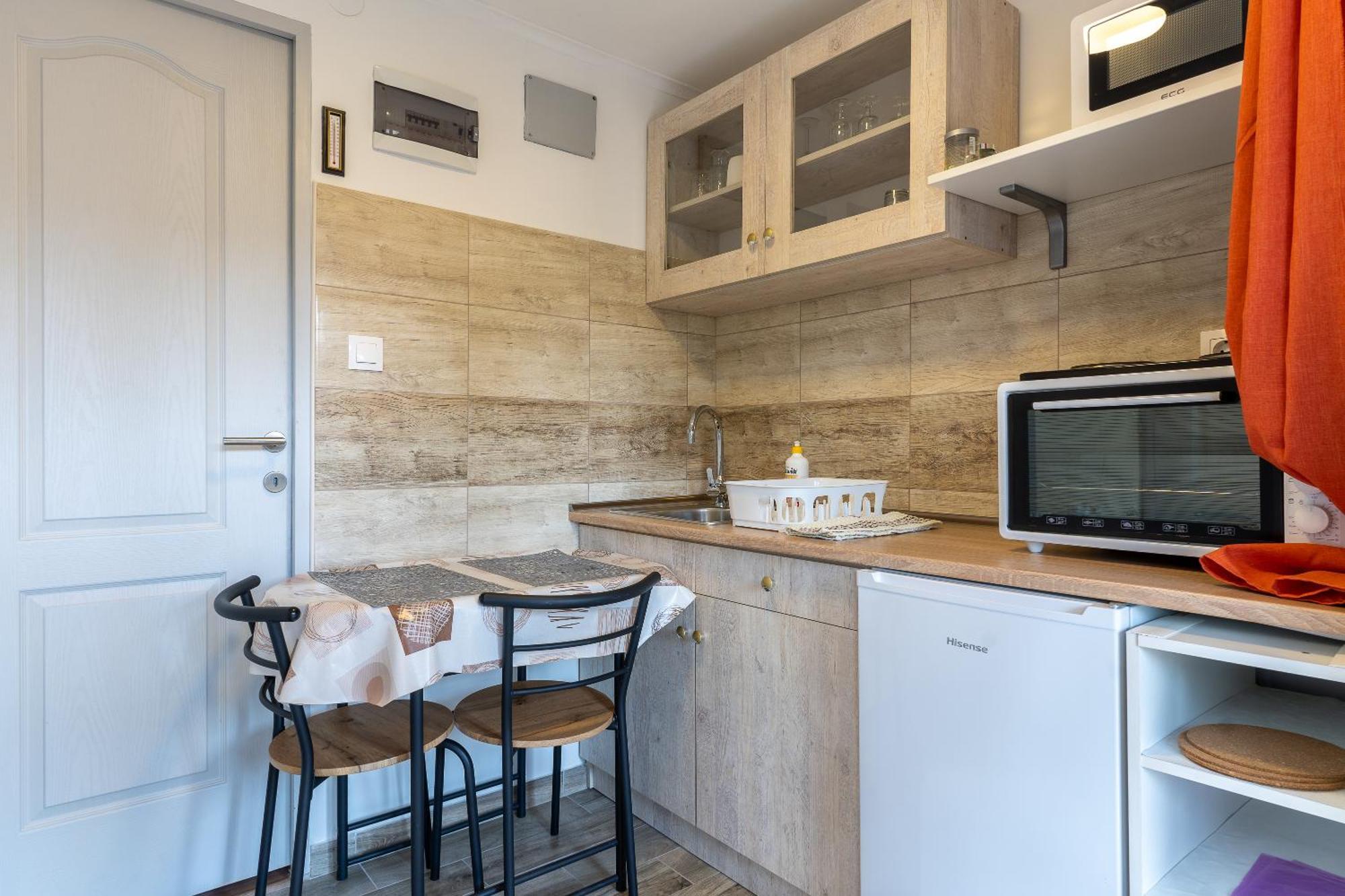 Lili Apartman Harkan Exterior foto