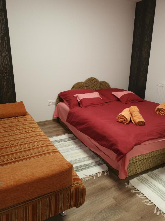 Lili Apartman Harkan Exterior foto